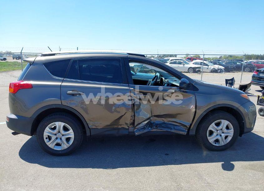 Photo 13 of 2015 Toyota Rav4 LE (VIN 2T3BFREV4FW386345)