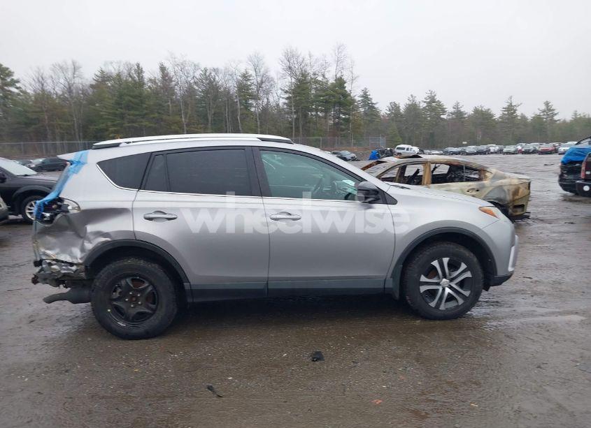 Photo 14 of 2016 Toyota Rav4 LE (VIN 2T3BFREV4GW419670)
