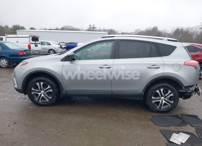 Photo 15 of 2016 Toyota Rav4 LE (VIN 2T3BFREV4GW419670)