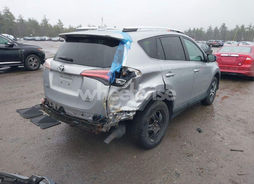 Photo 4 of 2016 Toyota Rav4 LE (VIN 2T3BFREV4GW419670)