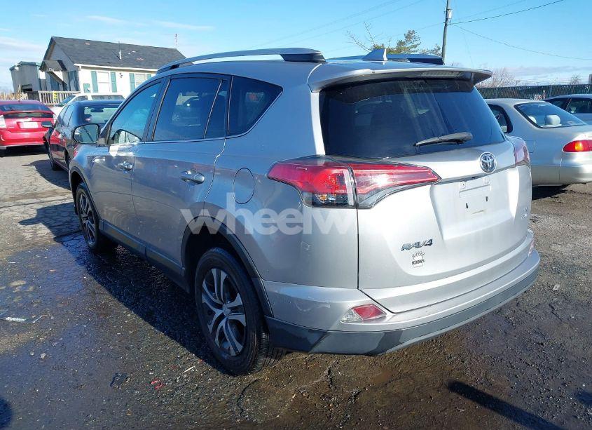 Photo 3 of 2016 Toyota Rav4 LE (VIN 2T3BFREV4GW462275)