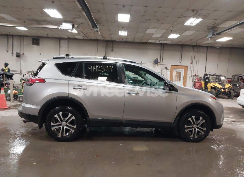 Photo 13 of 2016 Toyota Rav4 LE (VIN 2T3BFREV4GW504850)