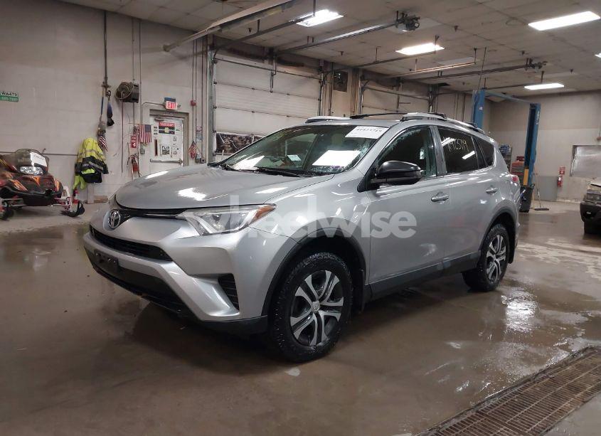 Photo 2 of 2016 Toyota Rav4 LE (VIN 2T3BFREV4GW504850)