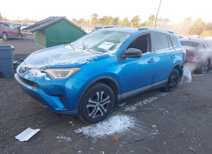 Photo 2 of 2016 Toyota Rav4 LE (VIN 2T3BFREV4GW505237)