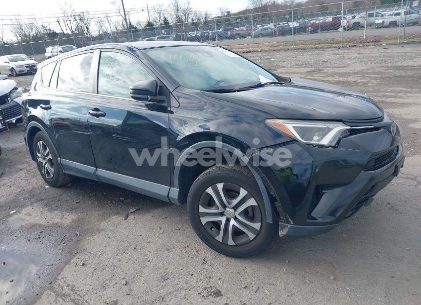 2017 Toyota Rav4 LE (VIN 2T3BFREV4HW693968) main photo