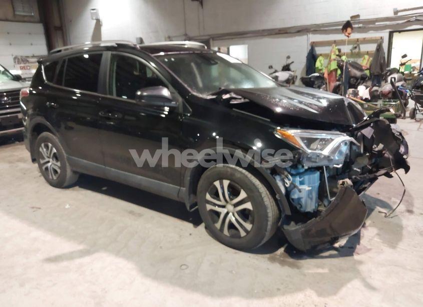 2018 Toyota Rav4 LE (VIN 2T3BFREV4JW735707) main photo