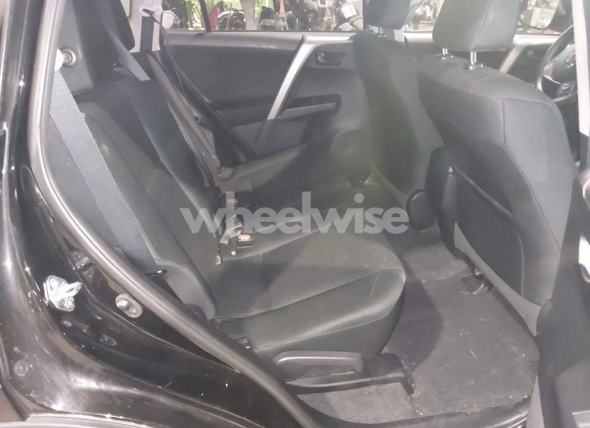 Photo 8 of 2018 Toyota Rav4 LE (VIN 2T3BFREV4JW735707)