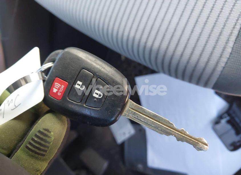 Photo 11 of 2013 Toyota Rav4 LE (VIN 2T3BFREV5DW028118)