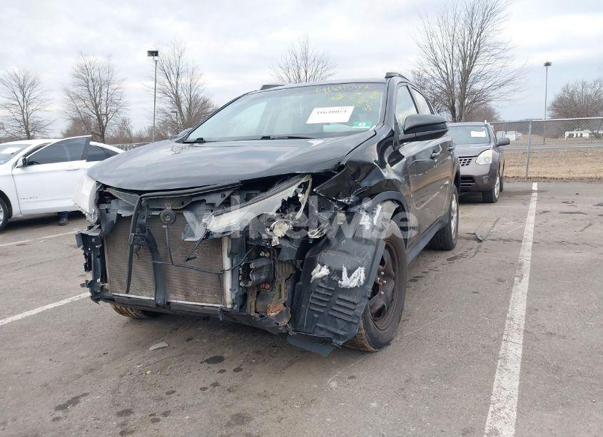 Photo 2 of 2013 Toyota Rav4 LE (VIN 2T3BFREV5DW057702)