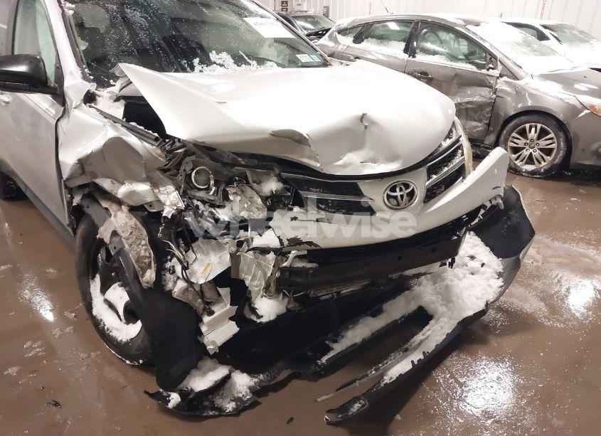 Photo 6 of 2015 Toyota Rav4 LE (VIN 2T3BFREV5FW230539)