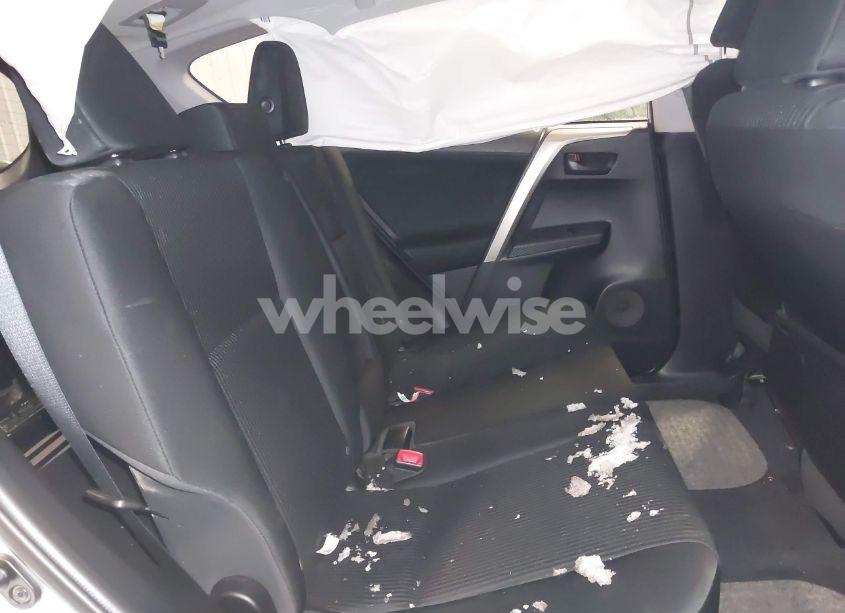 Photo 8 of 2015 Toyota Rav4 LE (VIN 2T3BFREV5FW230539)