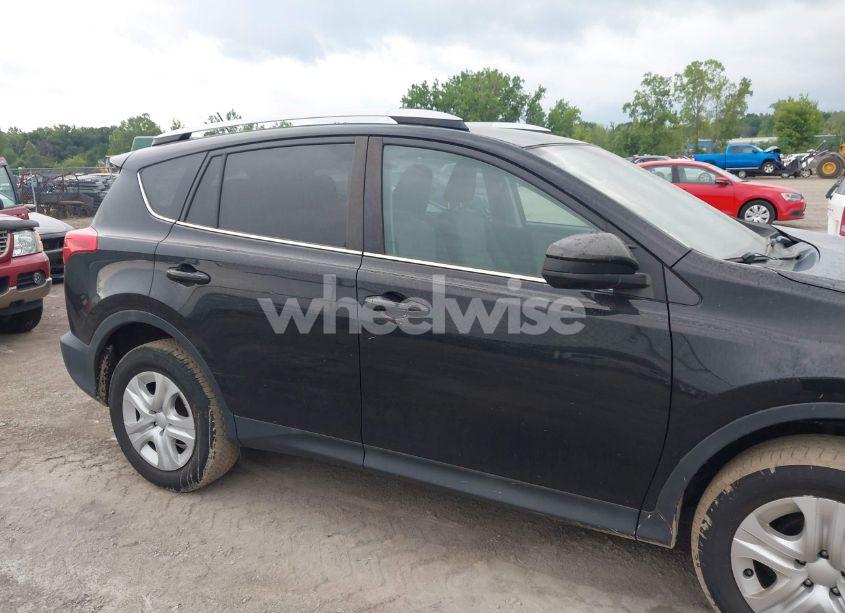 Photo 13 of 2015 Toyota Rav4 LE (VIN 2T3BFREV5FW231187)
