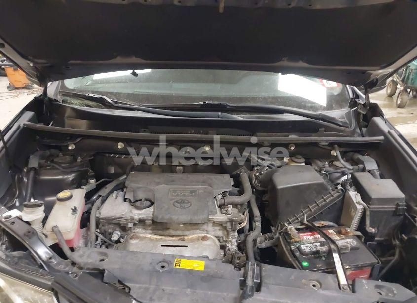 Photo 10 of 2015 Toyota Rav4 LE (VIN 2T3BFREV5FW305546)