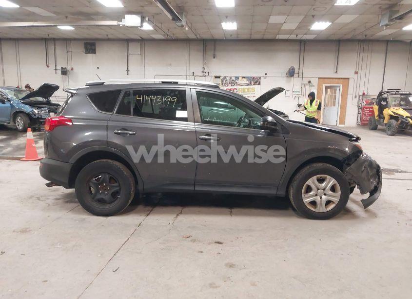 Photo 13 of 2015 Toyota Rav4 LE (VIN 2T3BFREV5FW305546)