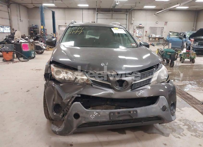 Photo 6 of 2015 Toyota Rav4 LE (VIN 2T3BFREV5FW305546)