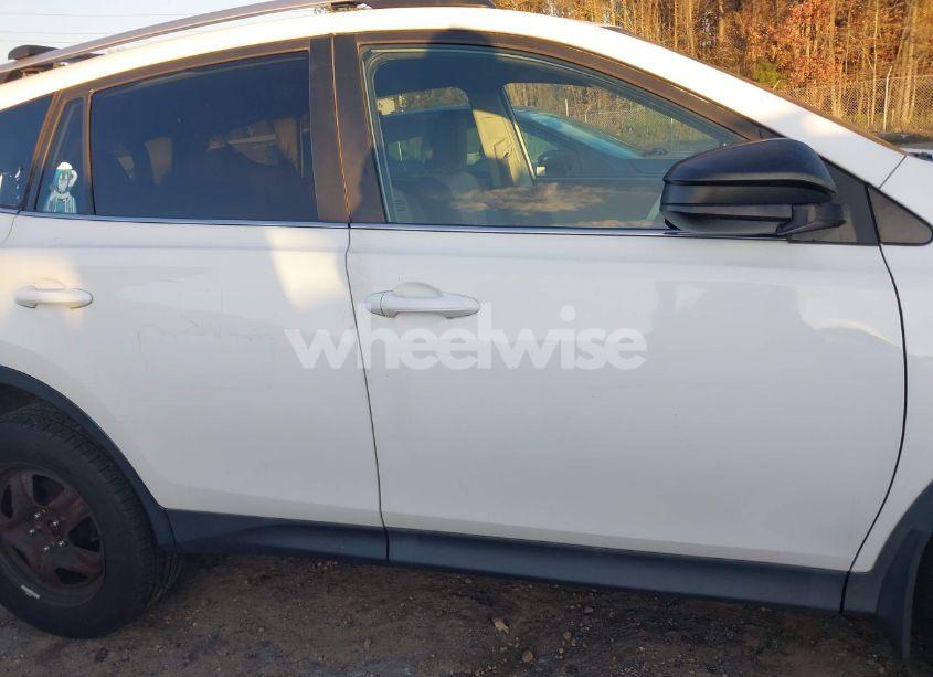 Photo 14 of 2015 Toyota Rav4 LE (VIN 2T3BFREV5FW356867)