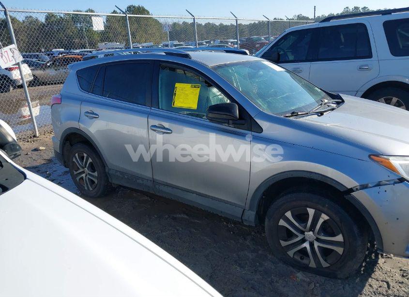 Photo 13 of 2016 Toyota Rav4 LE (VIN 2T3BFREV5GW436056)