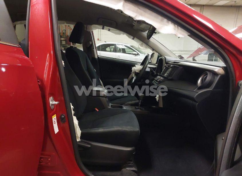 Photo 5 of 2016 Toyota Rav4 LE (VIN 2T3BFREV5GW500953)