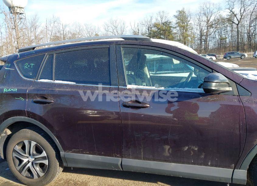 Photo 13 of 2016 Toyota Rav4 LE (VIN 2T3BFREV5GW516232)