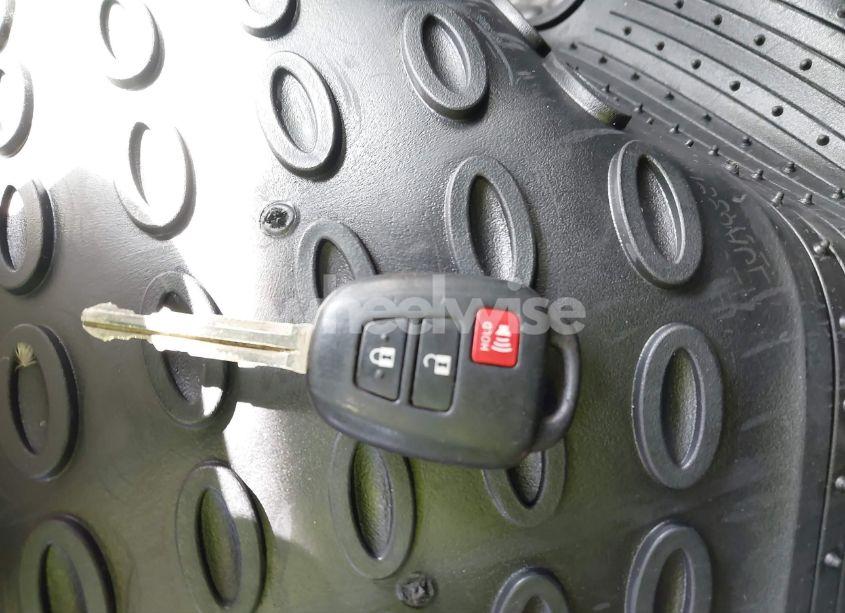 Photo 11 of 2017 Toyota Rav4 LE (VIN 2T3BFREV5HW560409)