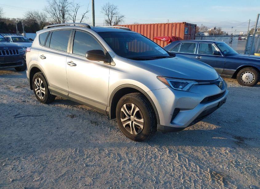 2017 Toyota Rav4 LE (VIN 2T3BFREV5HW572141) main photo