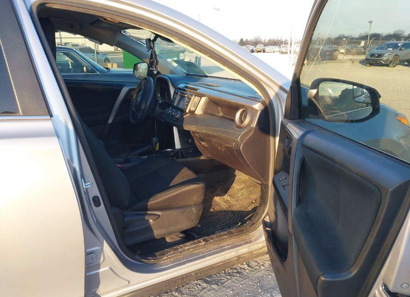 Photo 5 of 2017 Toyota Rav4 LE (VIN 2T3BFREV5HW572141)