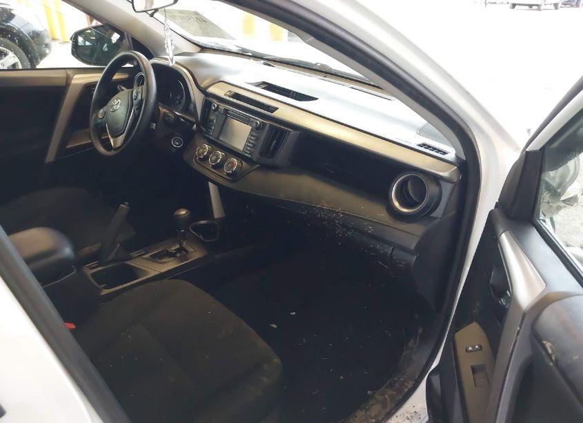 Photo 5 of 2017 Toyota Rav4 LE (VIN 2T3BFREV5HW621712)