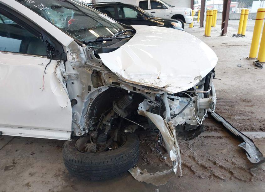 Photo 6 of 2017 Toyota Rav4 LE (VIN 2T3BFREV5HW621712)