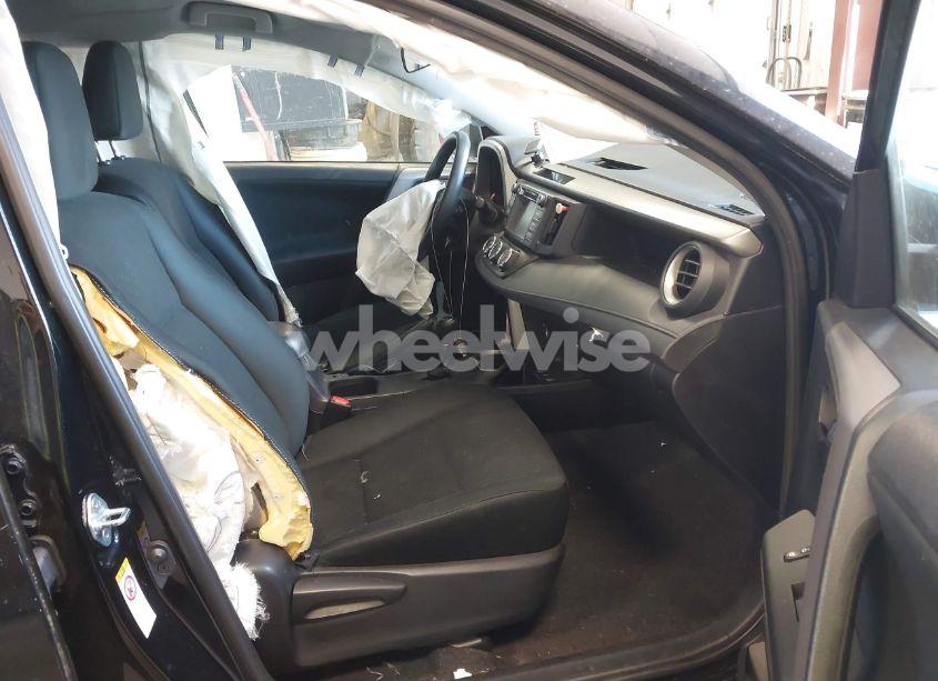 Photo 5 of 2017 Toyota Rav4 LE (VIN 2T3BFREV5HW635674)