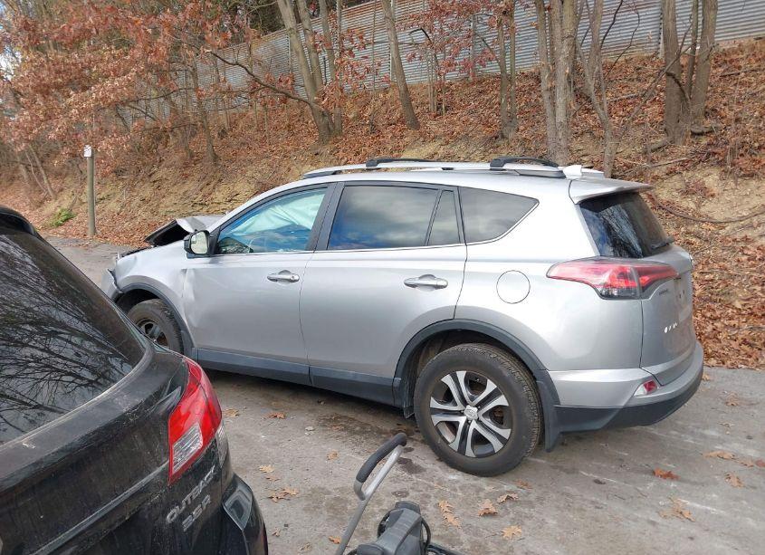 Photo 15 of 2017 Toyota Rav4 LE (VIN 2T3BFREV5HW648845)