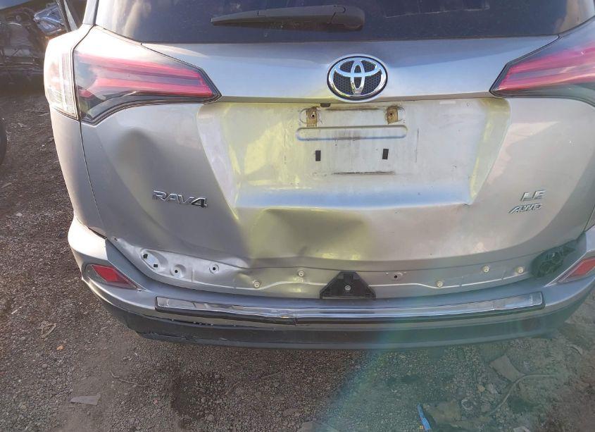Photo 6 of 2018 Toyota Rav4 LE (VIN 2T3BFREV5JW771177)