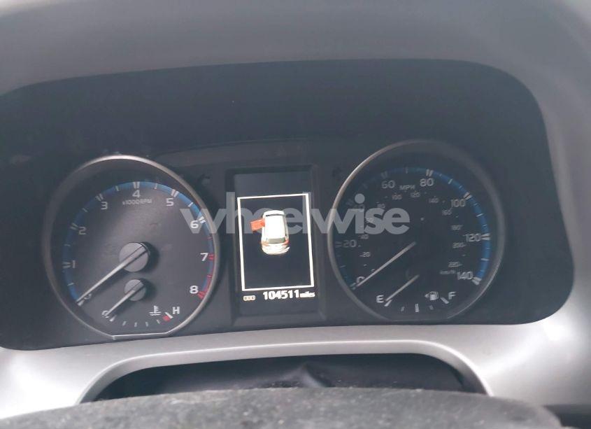 Photo 7 of 2018 Toyota Rav4 LE (VIN 2T3BFREV5JW788982)