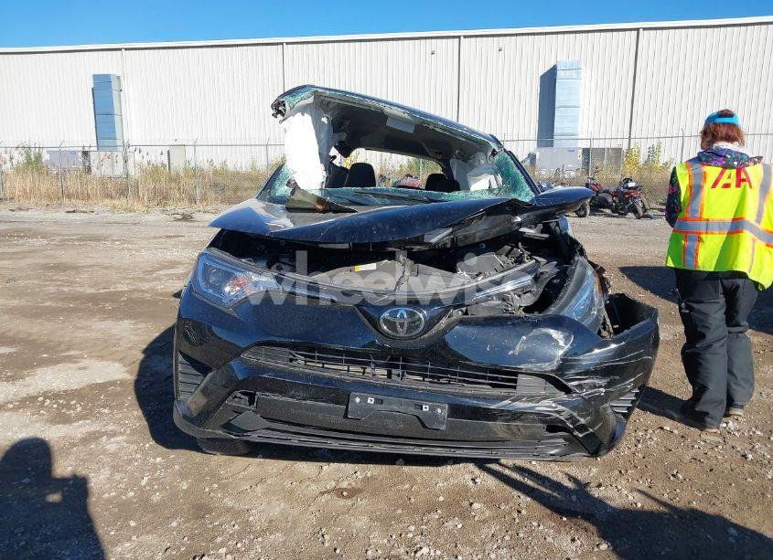 Photo 12 of 2018 Toyota Rav4 LE (VIN 2T3BFREV5JW789517)