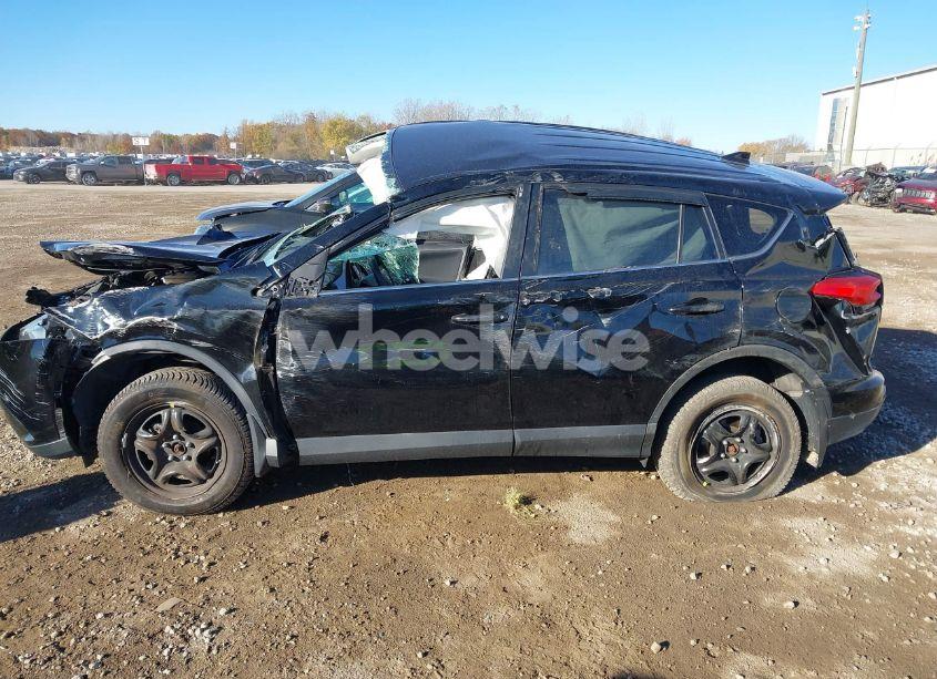 Photo 14 of 2018 Toyota Rav4 LE (VIN 2T3BFREV5JW789517)