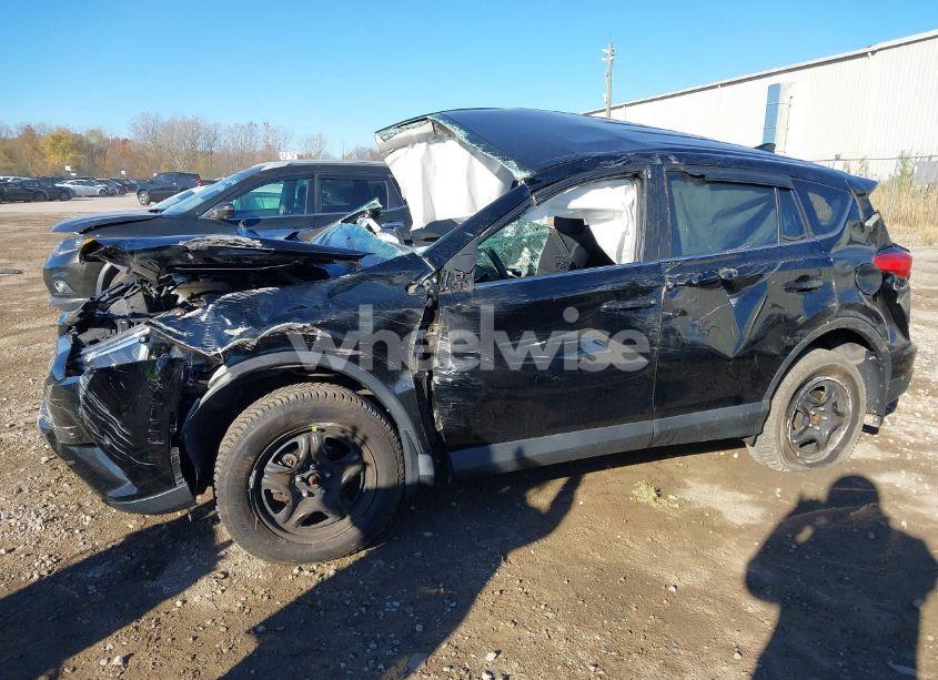 Photo 6 of 2018 Toyota Rav4 LE (VIN 2T3BFREV5JW789517)