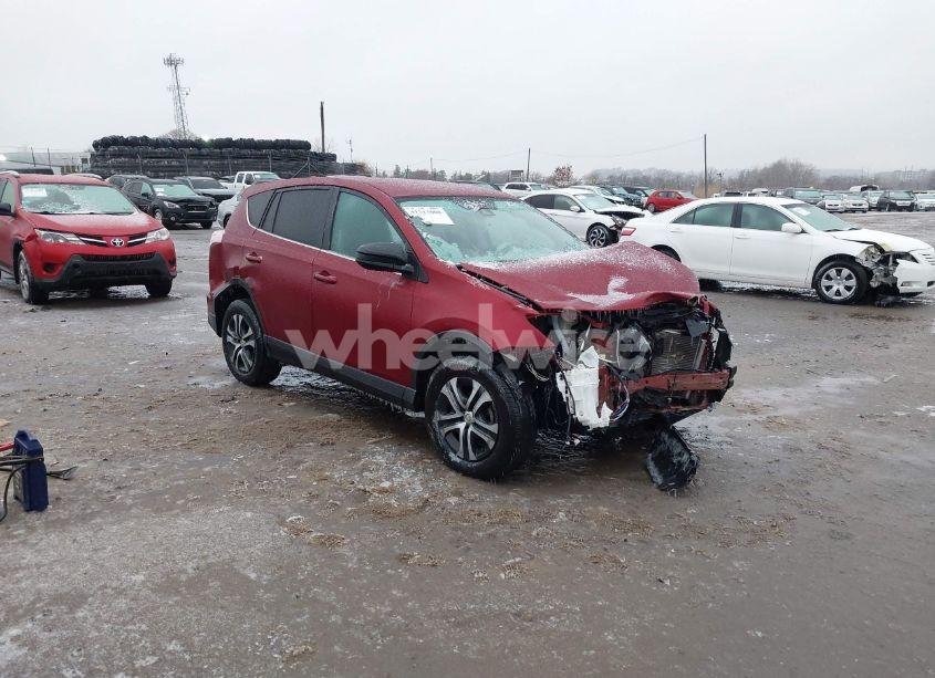 2018 Toyota Rav4 LE (VIN 2T3BFREV5JW805408) main photo