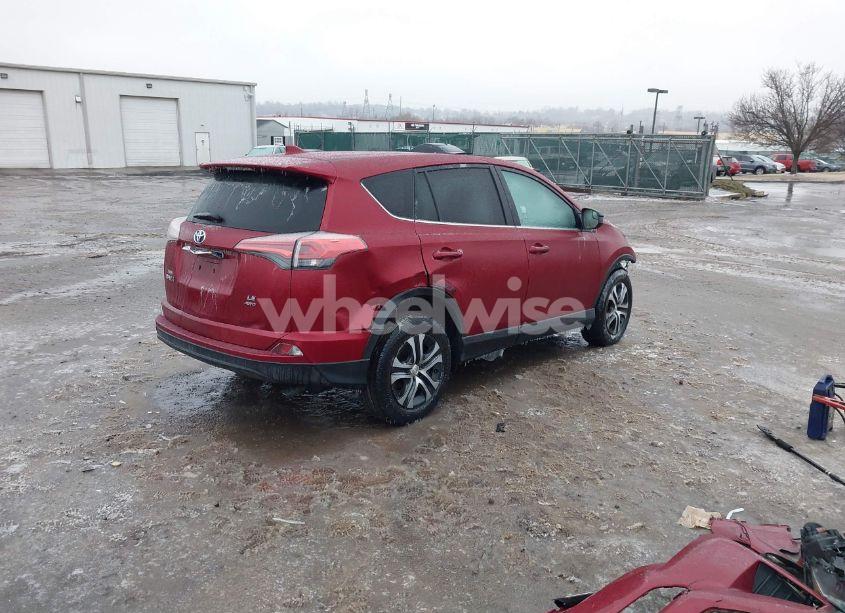 Photo 4 of 2018 Toyota Rav4 LE (VIN 2T3BFREV5JW805408)