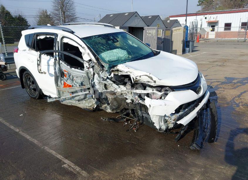 2018 Toyota Rav4 LE (VIN 2T3BFREV5JW854513) main photo