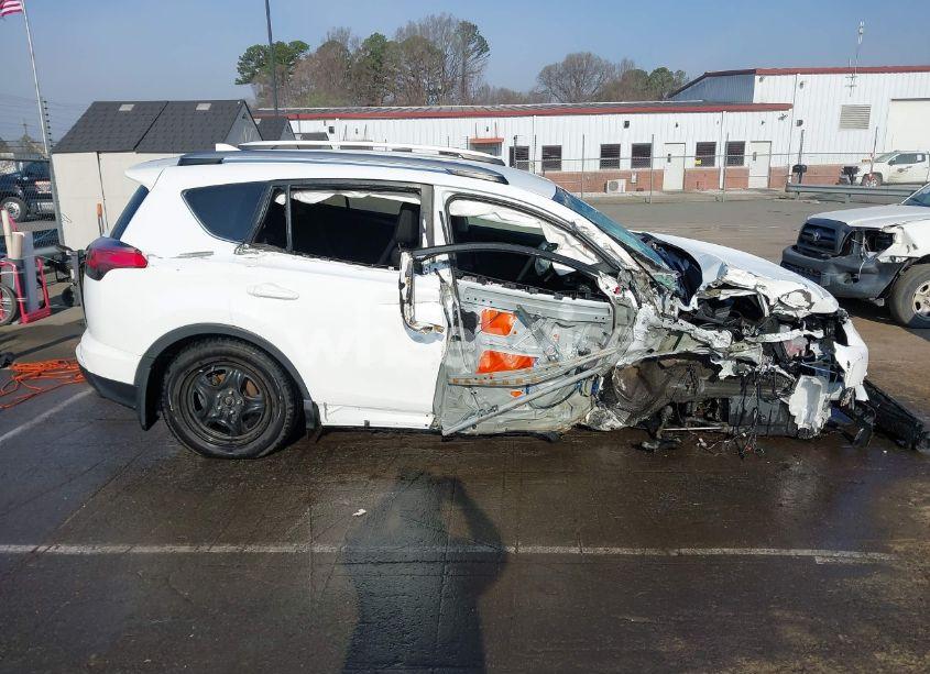 Photo 14 of 2018 Toyota Rav4 LE (VIN 2T3BFREV5JW854513)