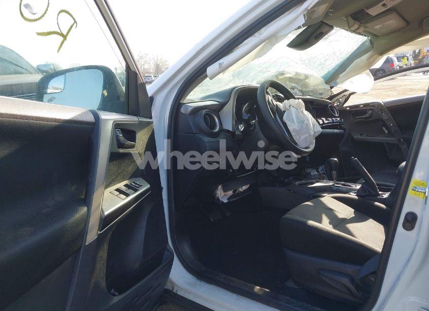 Photo 5 of 2018 Toyota Rav4 LE (VIN 2T3BFREV5JW854513)