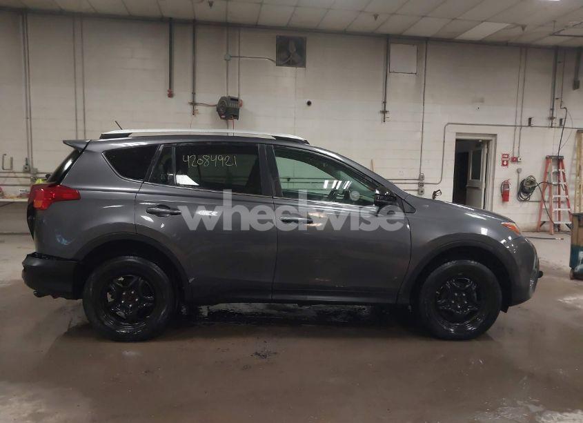 Photo 13 of 2015 Toyota Rav4 LE (VIN 2T3BFREV6FW240674)