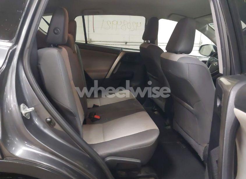 Photo 8 of 2015 Toyota Rav4 LE (VIN 2T3BFREV6FW240674)