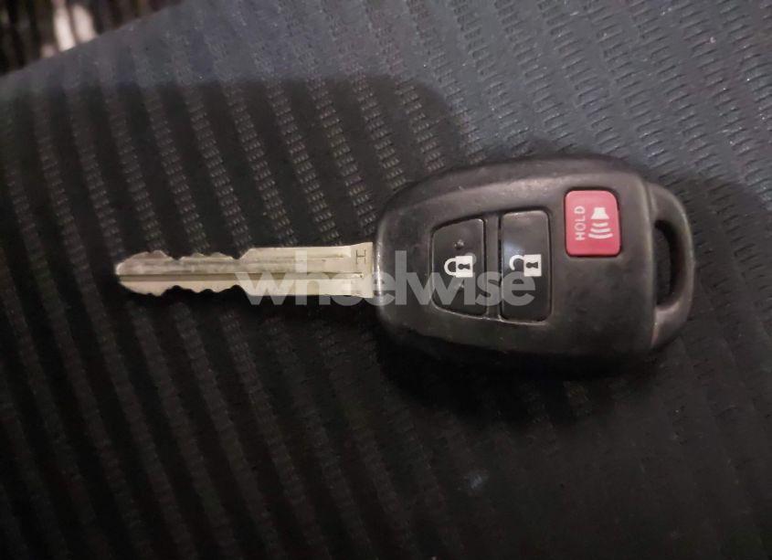 Photo 11 of 2015 Toyota Rav4 LE (VIN 2T3BFREV6FW289535)