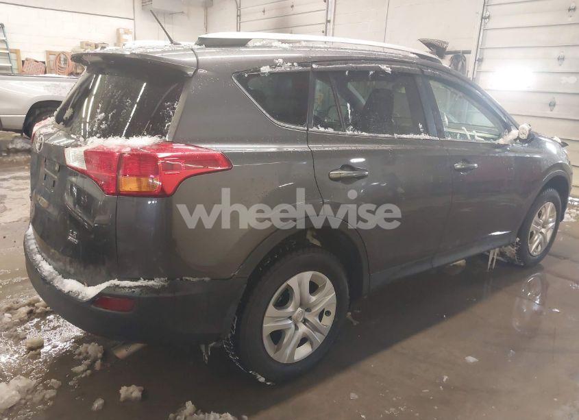 Photo 4 of 2015 Toyota Rav4 LE (VIN 2T3BFREV6FW289535)