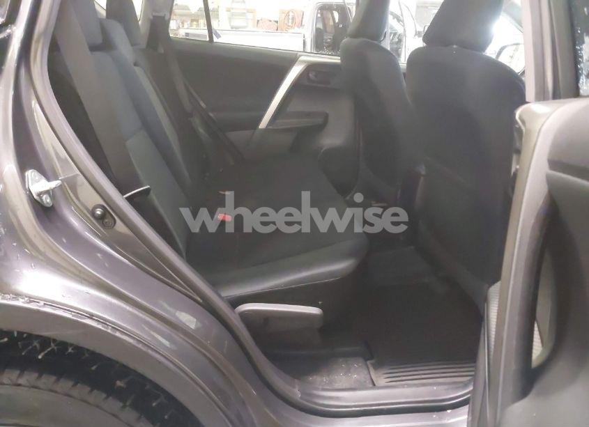 Photo 8 of 2015 Toyota Rav4 LE (VIN 2T3BFREV6FW289535)