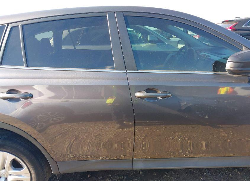 Photo 13 of 2015 Toyota Rav4 LE (VIN 2T3BFREV6FW344646)