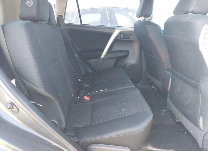 Photo 8 of 2015 Toyota Rav4 LE (VIN 2T3BFREV6FW344646)