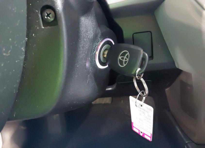 Photo 11 of 2015 Toyota Rav4 LE (VIN 2T3BFREV6FW351256)