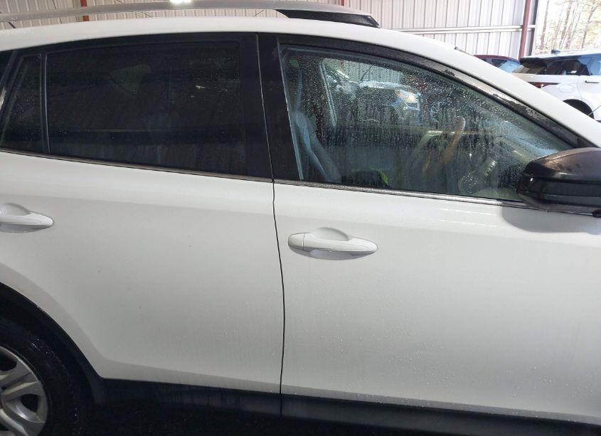 Photo 13 of 2015 Toyota Rav4 LE (VIN 2T3BFREV6FW351256)