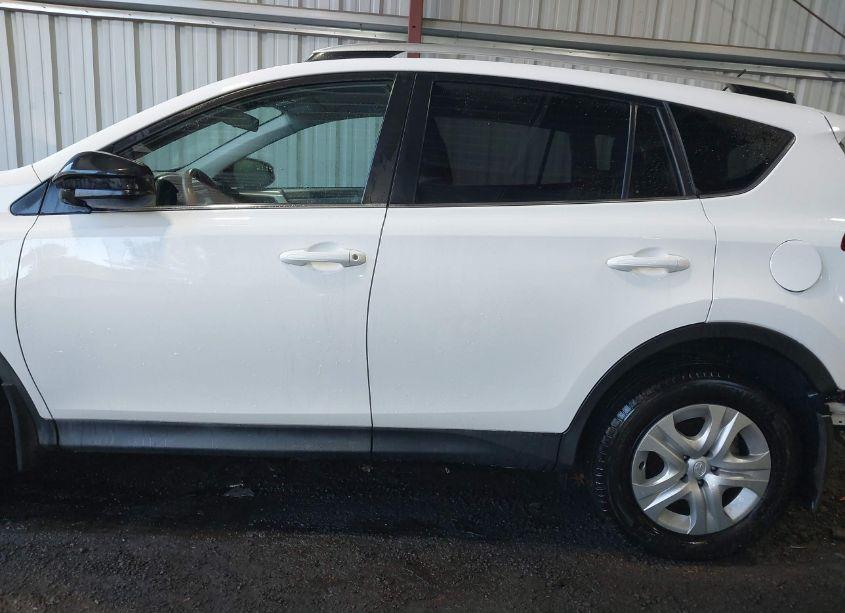 Photo 14 of 2015 Toyota Rav4 LE (VIN 2T3BFREV6FW351256)